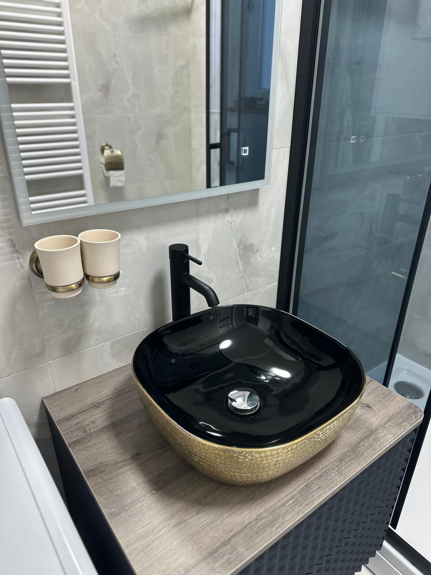 Apartman “Manhattan” Križevci Eksteriør billede